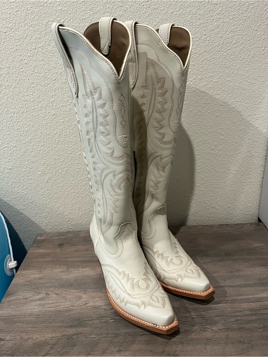 Ariat Shoes - ARIAT CASANOVA BLANCO WHITE SNIP TOE TALL COWBOY BOOTS